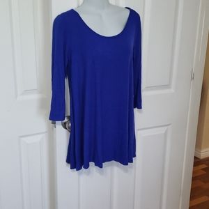 Women's tunic top size Medium new with tags blue